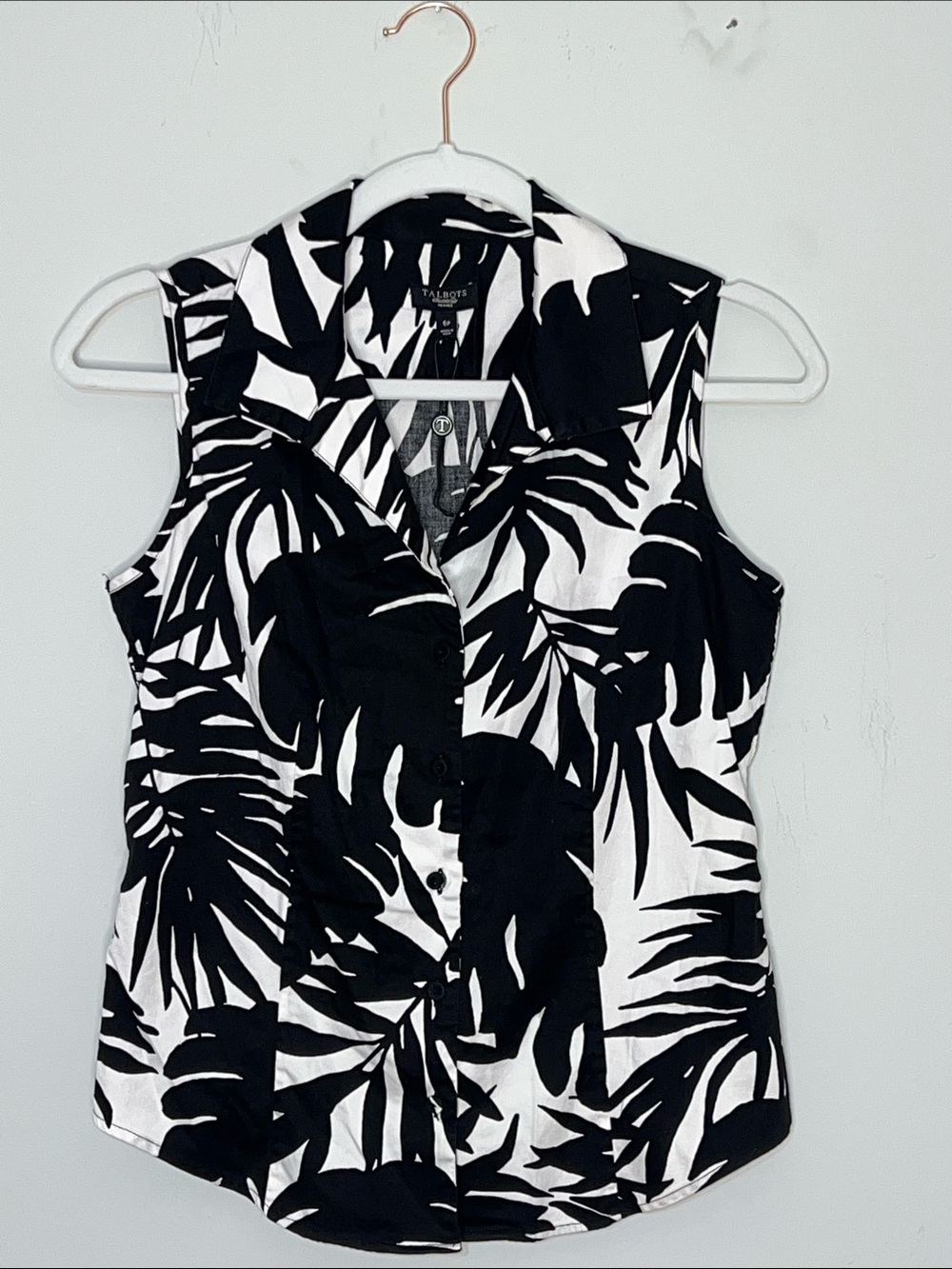 Talbots Black & White Tropical Print Sleeveless Button-Front Top